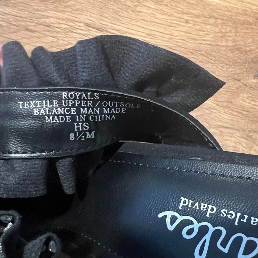 Charles David Royals Black Ruffled Rhinestone Banded Block Heel Sandals 8.5 NEW - Picture 12 of 13
